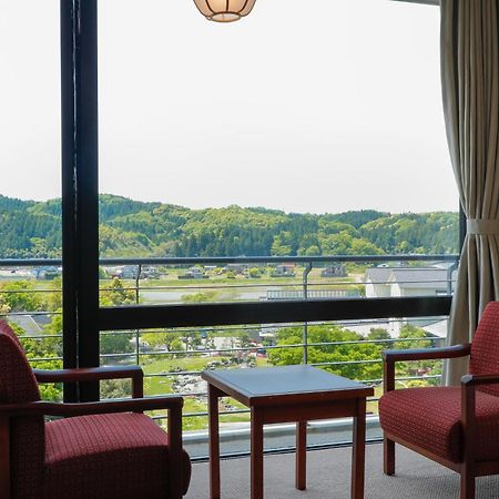 Отель Yamashiro Onsen Miyabi No Yado Kaga Hyakumangoku Экстерьер фото