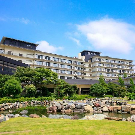 Отель Yamashiro Onsen Miyabi No Yado Kaga Hyakumangoku Экстерьер фото