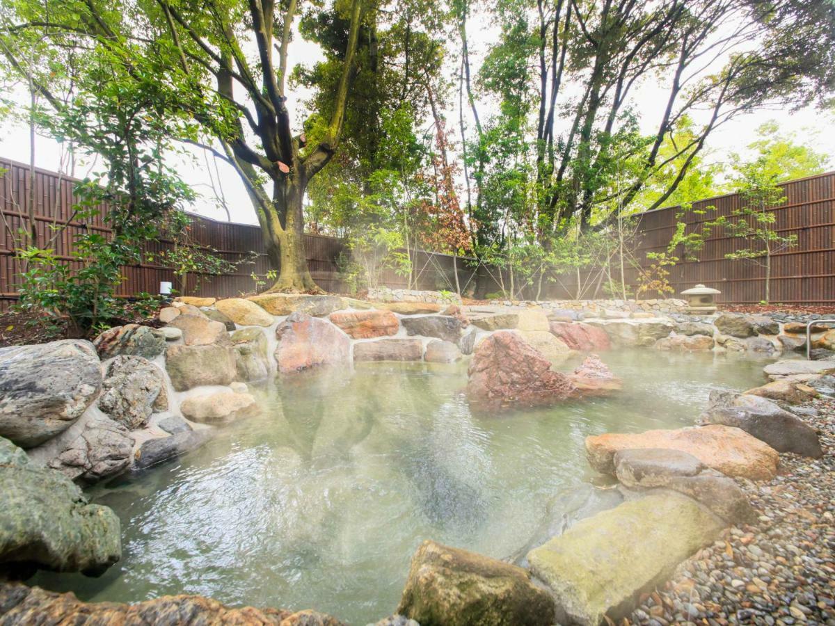 Отель Yamashiro Onsen Miyabi No Yado Kaga Hyakumangoku Экстерьер фото