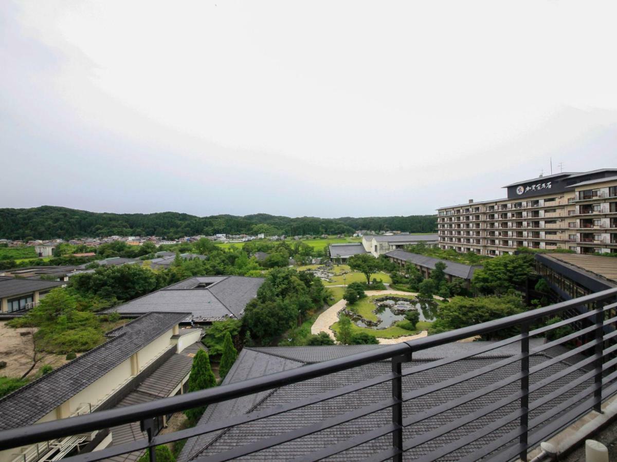 Отель Yamashiro Onsen Miyabi No Yado Kaga Hyakumangoku Экстерьер фото